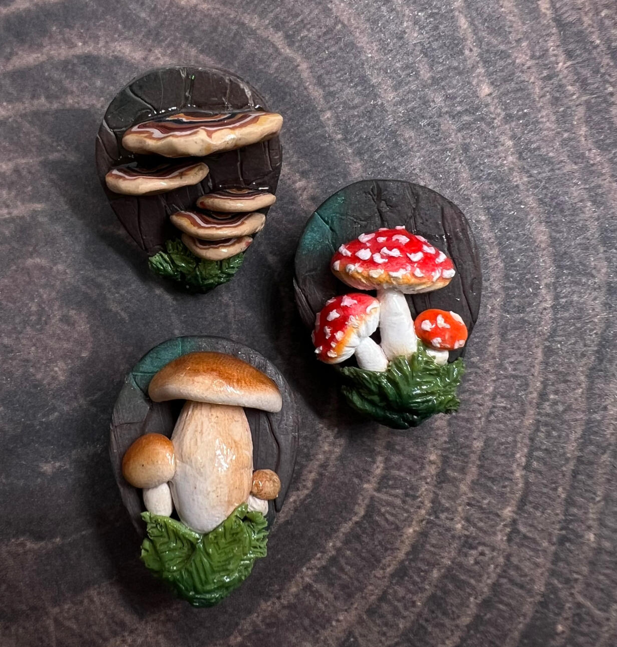Mushroom pins